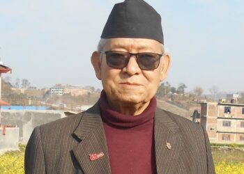 काभ्रेको बनेपा नगरपालिकाका मेयर लक्ष्मीनरसिंह बादेले नेकपा एमाले परित्याग