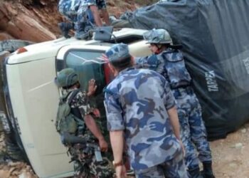 रामेछापमा मतपेटिका बोकेको गाडी दुर्घटना हुँदा ३ जना घाइते