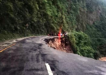 पृथ्वी राजमार्गको तनहुँ खण्डमा भासियो सडक