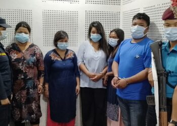सुन व्यवसायी हनिट्रयापमा, ४ युवतीसहित ५ जना पक्राउ