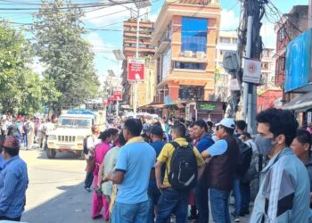 ८ बुँदे माग राखेर विद्यालय कर्मचारी आन्दोलित