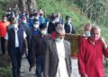 बडादशैंको सातौँ दिन आइतबार घर–घरमा शुभसाइतको प्रतीक फूलपाती भित्र्याइँदै