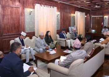 राष्ट्रपति र उपराष्ट्रपति निर्वाचनको तयारी थाल्न आयोगका पदाधिकारीलाई प्रधानमन्त्रीको आग्रह