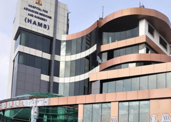 ह्याम्स अस्पतालको हेलिप्याडमा अवतरण गर्ने क्रममा हेलिकोप्टर दुर्घटना