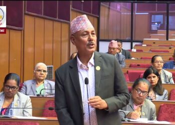 टोपबहादुरलाई ओलीको ‘झड्केलो छोरो’ भनेपछि राष्ट्रियसभामा एमालेको नियमापत्ति