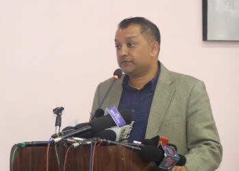 चित्त नबुझे गठबन्धन फेरिन्छ : गगन थापा