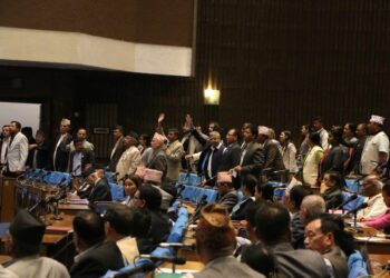 एमालेको अवरोधपछि संसद् बैठक आधा घण्टाका लागि स्थगित