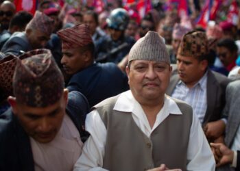 पूर्वराजा ज्ञानेन्द्र शाहले गरे तलेजु भवानीको दर्शन