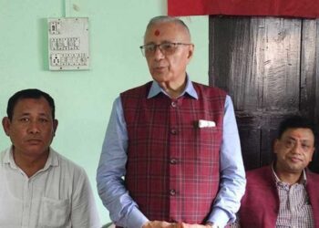 प्रचण्ड अराजक भइसके, अब सरकारको नेतृत्व देउवाले गर्नुपर्छः शेखर कोइराला