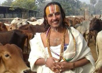 विवादास्पद धर्मगुरु आचार्य श्रीनिवास पक्राउ