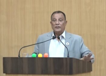 ८ भाइ युद्ध जितेर माला लाएर घर आए, हामीले गाला जोडिसक्यौं : उद्धव थापा