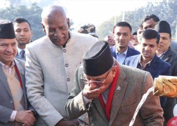 मेलम्चीको पिउँदै प्रधानमन्त्रीले गरे शुभारम्भ