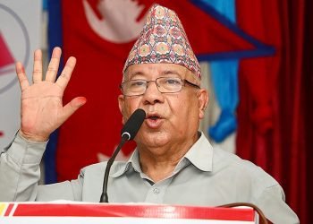 पूर्वराजालाई माधव नेपालको सुझाव– चुनाव जितेर प्रधानमन्त्री बने हुन्छ