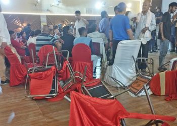 जीतपुरसिमरा उपमहानगरको नगर सभामा कुर्सी हानाहान
