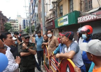न्युरोड क्षेत्रको फुटपाथ विस्तार काममा स्थानीयले पुनः अवरोध
