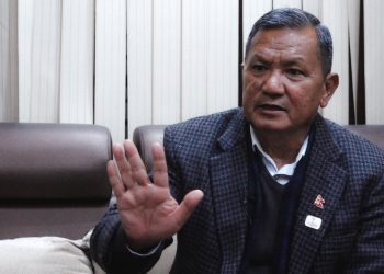 सञ्चार मन्त्री पृथ्वी सुब्बा गुरुङलाई कारबाही गर्न माग
