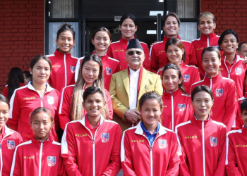 बालुवाटारमा नेपाली महिला राष्ट्रिय फुटबल टोलीका खेलाडीहरूसँग भेटघाट
