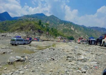 भत्काएको बिपी राजमार्ग मर्मत पछि संचालनमा