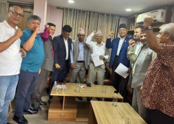 माधव नेपाल र वामदेव गौतमबीच पार्टी  एकता गर्ने सहमति