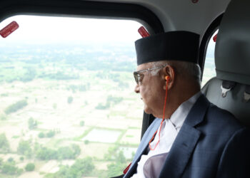 प्रधानमन्त्री ओली तराई मधेशको सुख्खाग्रस्त क्षेत्रको अवलोकनमा