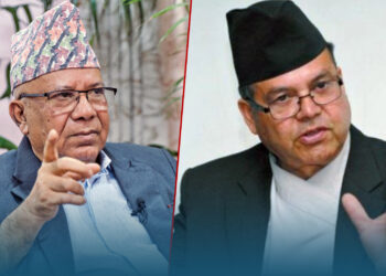 माधव नेपाल र झलनाथ खनालबीच भेटबार्ता